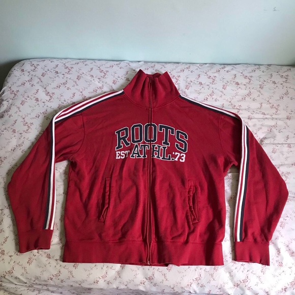 Red Roots zip up sweater with long neck collar - Picture 1 of 8